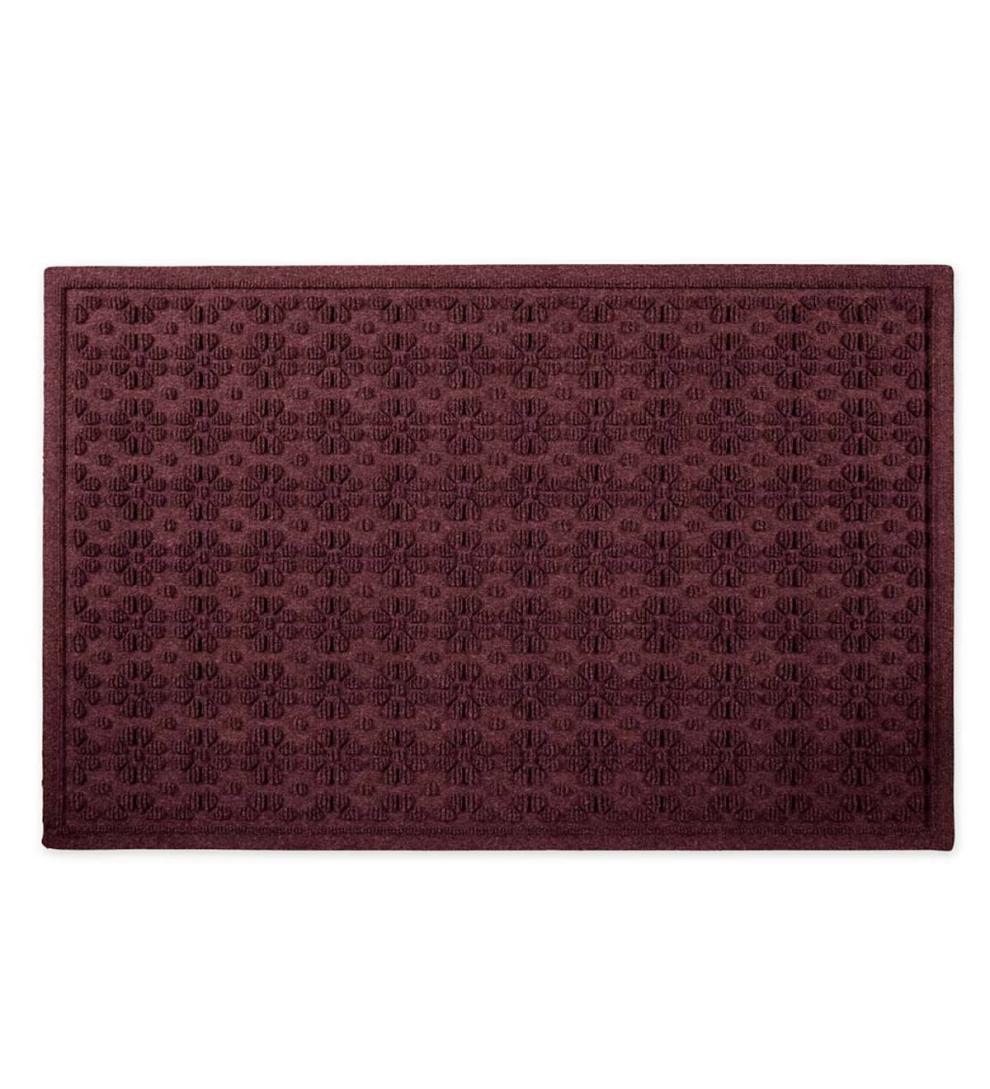 Plow &amp; Hearth Doormats | Indoor Living Waterhog Daisy Doormat