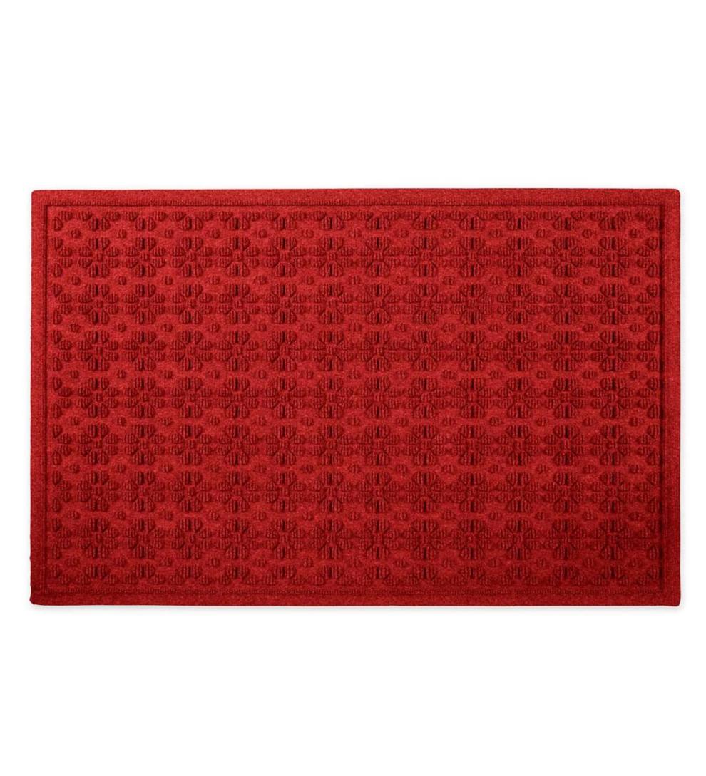 Plow &amp; Hearth Doormats | Indoor Living Waterhog Daisy Doormat