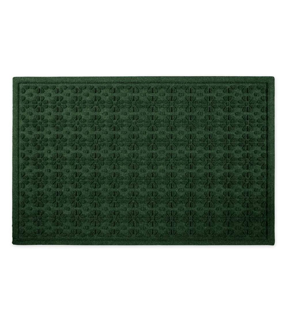 Plow &amp; Hearth Doormats | Indoor Living Waterhog Daisy Doormat