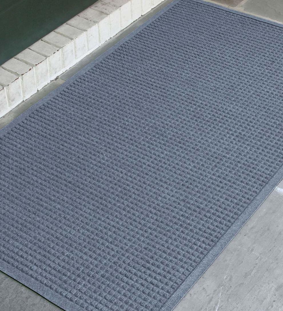 Plow &amp; Hearth Doormats | Indoor Living Waterhog Indoor/Outdoor Cubes Doormat