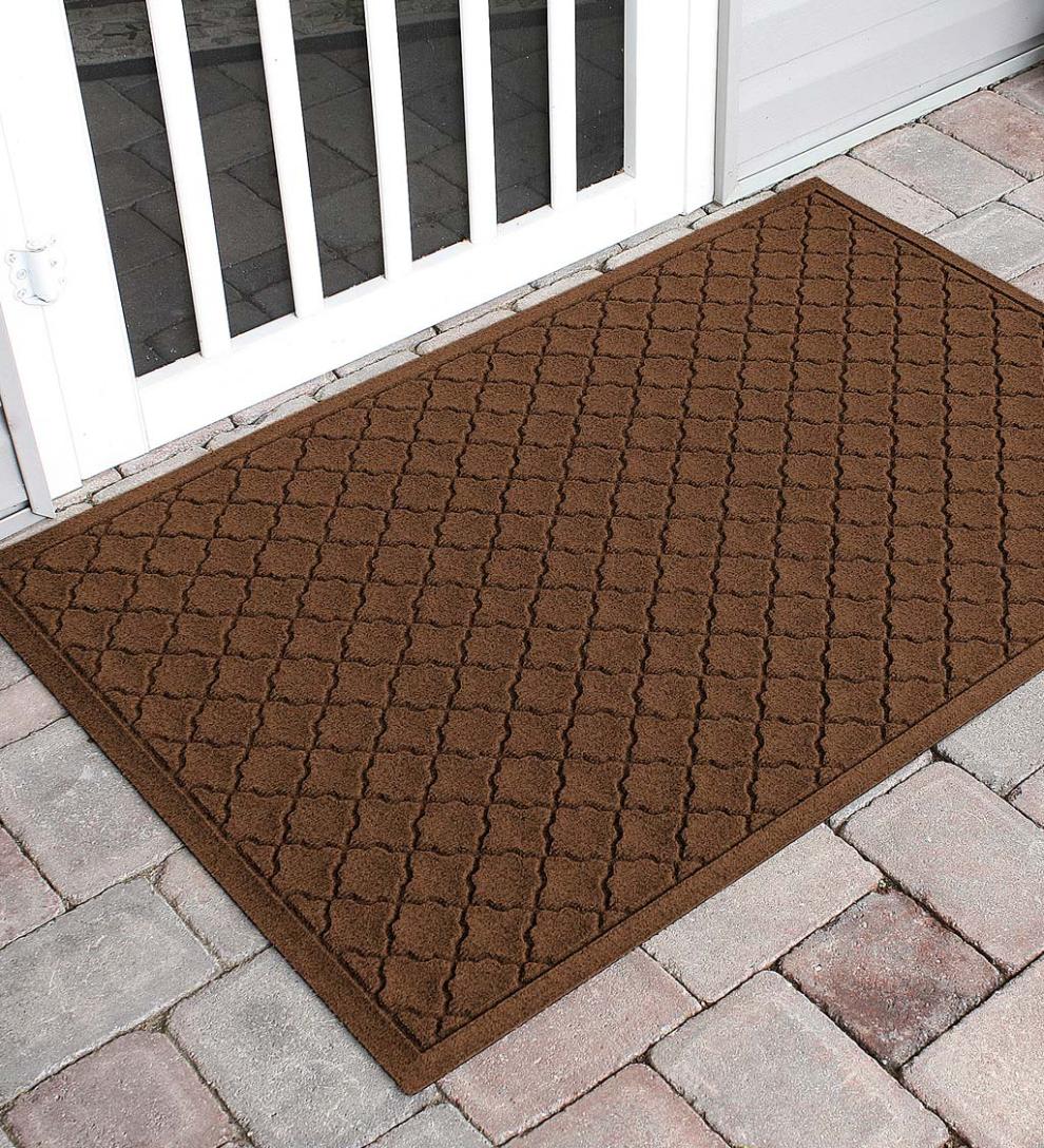 Plow &amp; Hearth Doormats | Indoor Living Waterhog Indoor/Outdoor Geometric Doormat