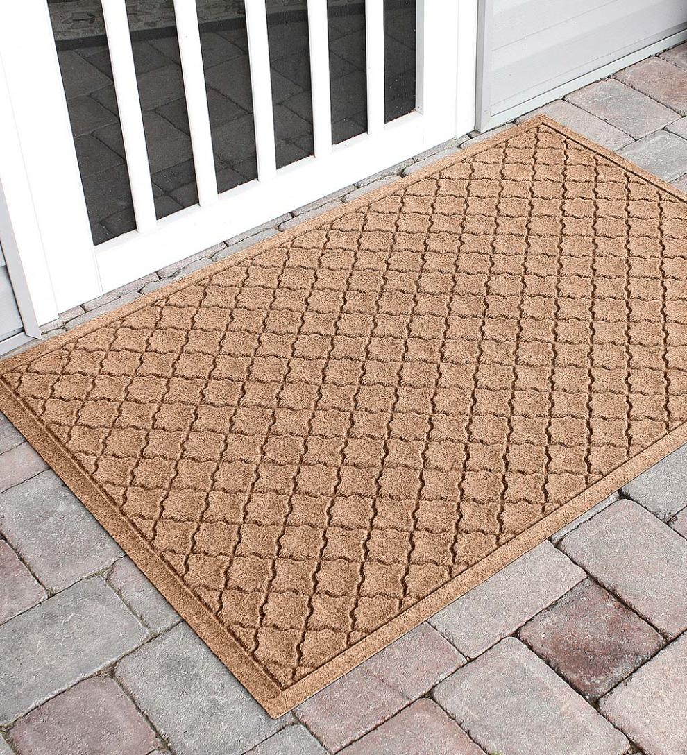 Plow &amp; Hearth Doormats | Indoor Living Waterhog Indoor/Outdoor Geometric Doormat