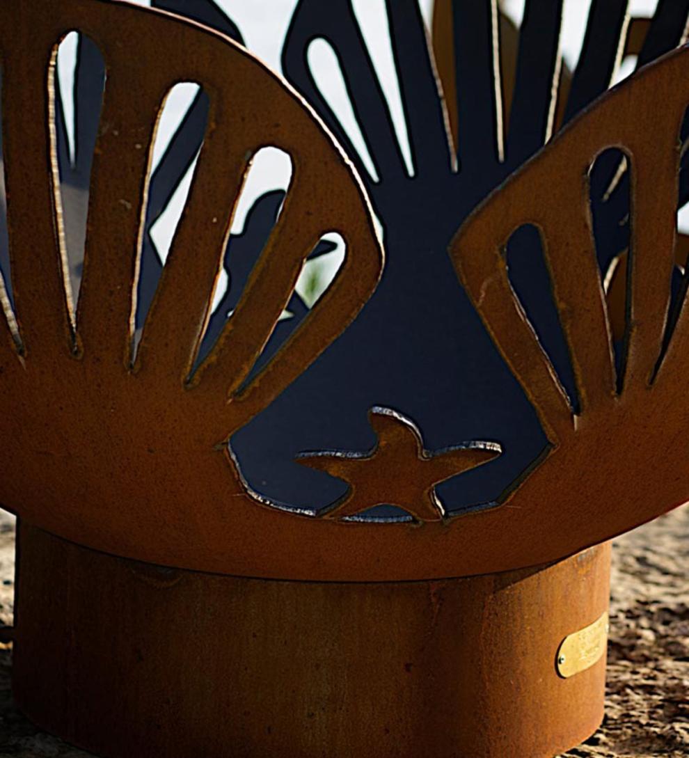 Plow &amp; Hearth Fire Pits | Fireplace &amp; Hearth American-Made Firepit Art Barefoot Beach Seashells And Starfish Fire Pit