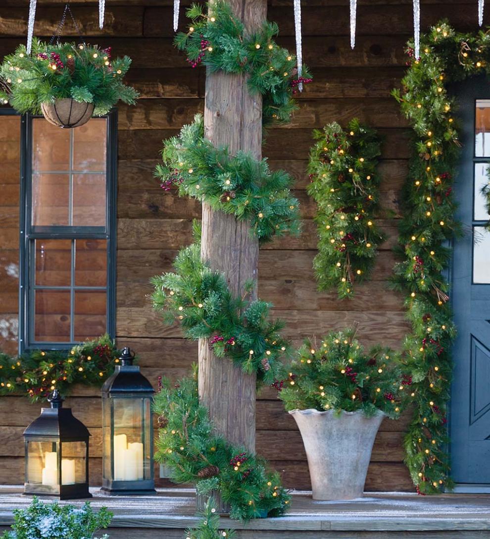 Plow &amp; Hearth Fireplace &amp; Mantel Décor | Fireplace &amp; Hearth Indoor/Outdoor Blue Ridge Garland With Battery-Operated Dual-Function Lights