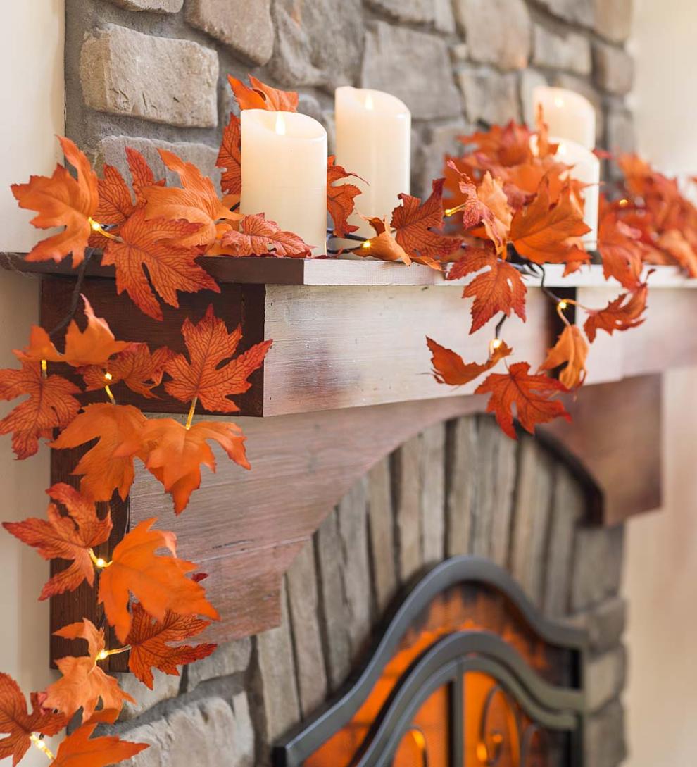 Plow &amp; Hearth Fireplace &amp; Mantel Décor | Fireplace &amp; Hearth Indoor/Outdoor Lighted Maple Leaf Garland With 24 Lights