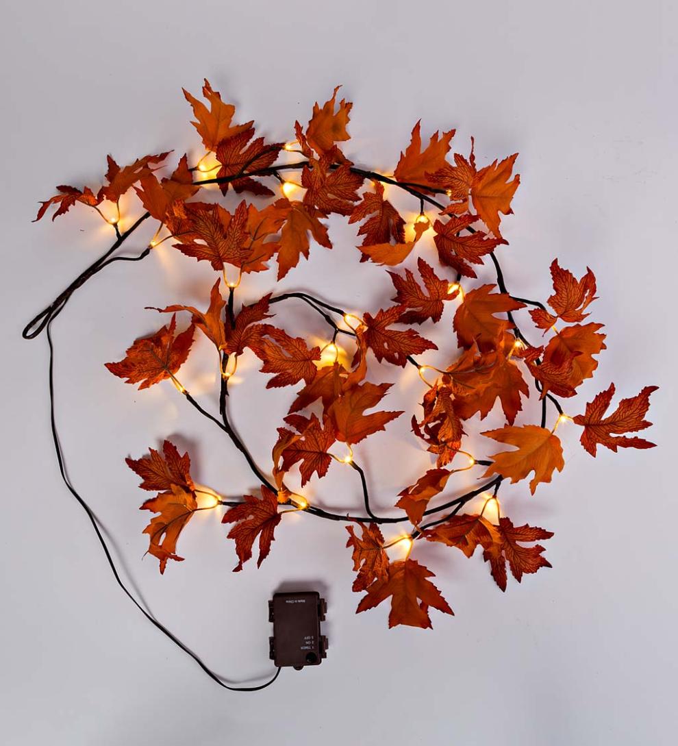 Plow &amp; Hearth Fireplace &amp; Mantel Décor | Fireplace &amp; Hearth Indoor/Outdoor Lighted Maple Leaf Garland With 24 Lights
