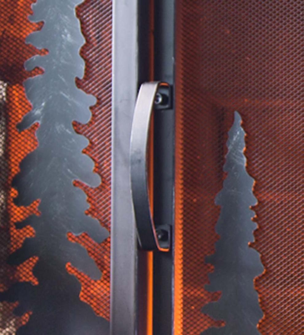 Plow &amp; Hearth Fireplace Screens With Doors | Fireplace &amp; Hearth Mountain Cabin Fire Screen With Door