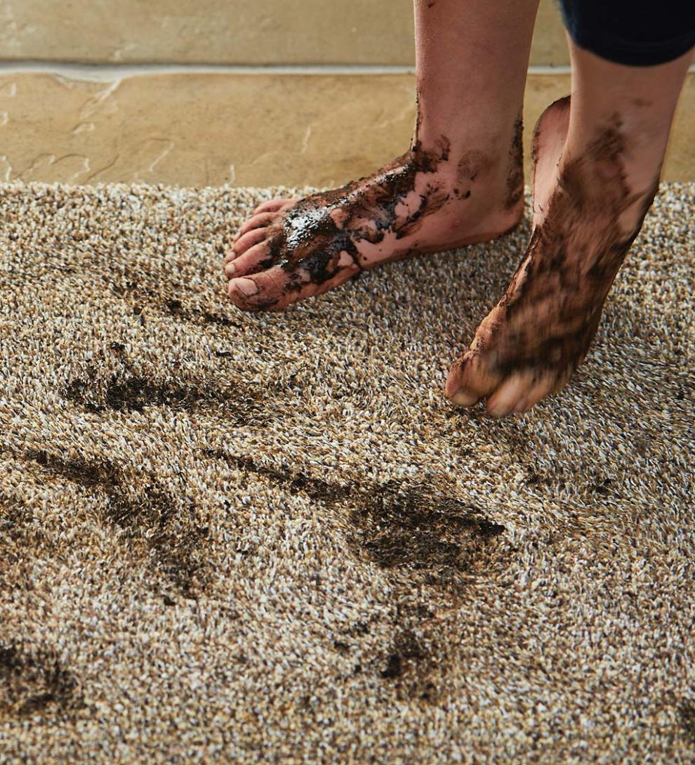 Plow &amp; Hearth Garden Accents | Indoor Living Cotton/Microfiber My Mat Dirt Trapping Mud Rug
