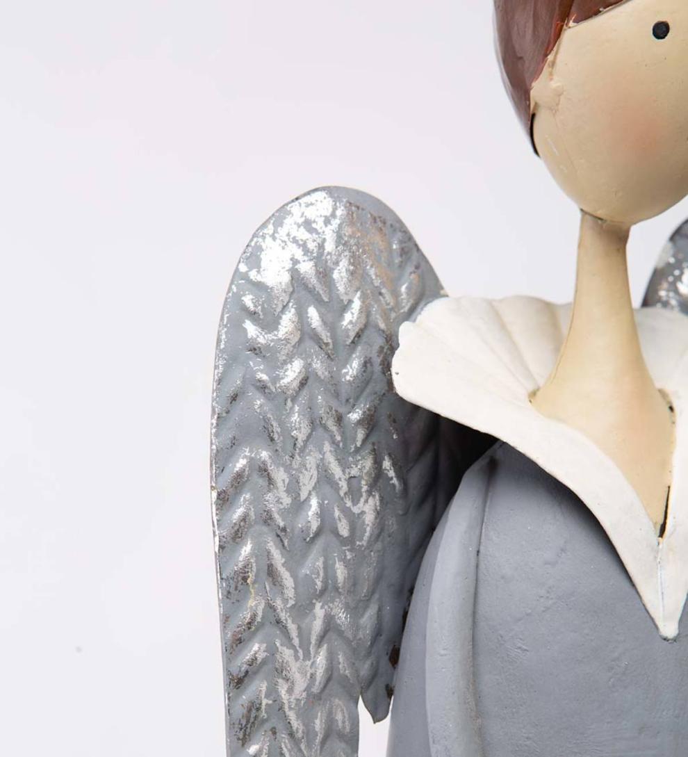 Plow &amp; Hearth Garden Accents | Indoor Living Indoor/Outdoor Metal Angel With Lighted Snowflake