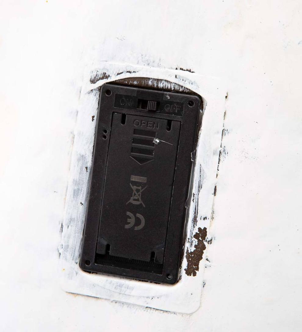 Plow &amp; Hearth Garden Accents | Indoor Living Indoor/Outdoor Metal Angel With Lighted Snowflake