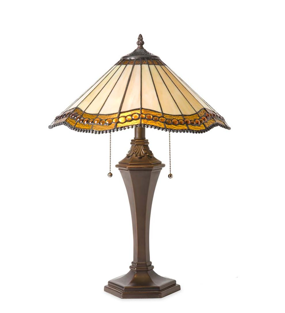 Plow &amp; Hearth Garden Accents | Indoor Living Oak Park Tiffany-Style Table Lamp