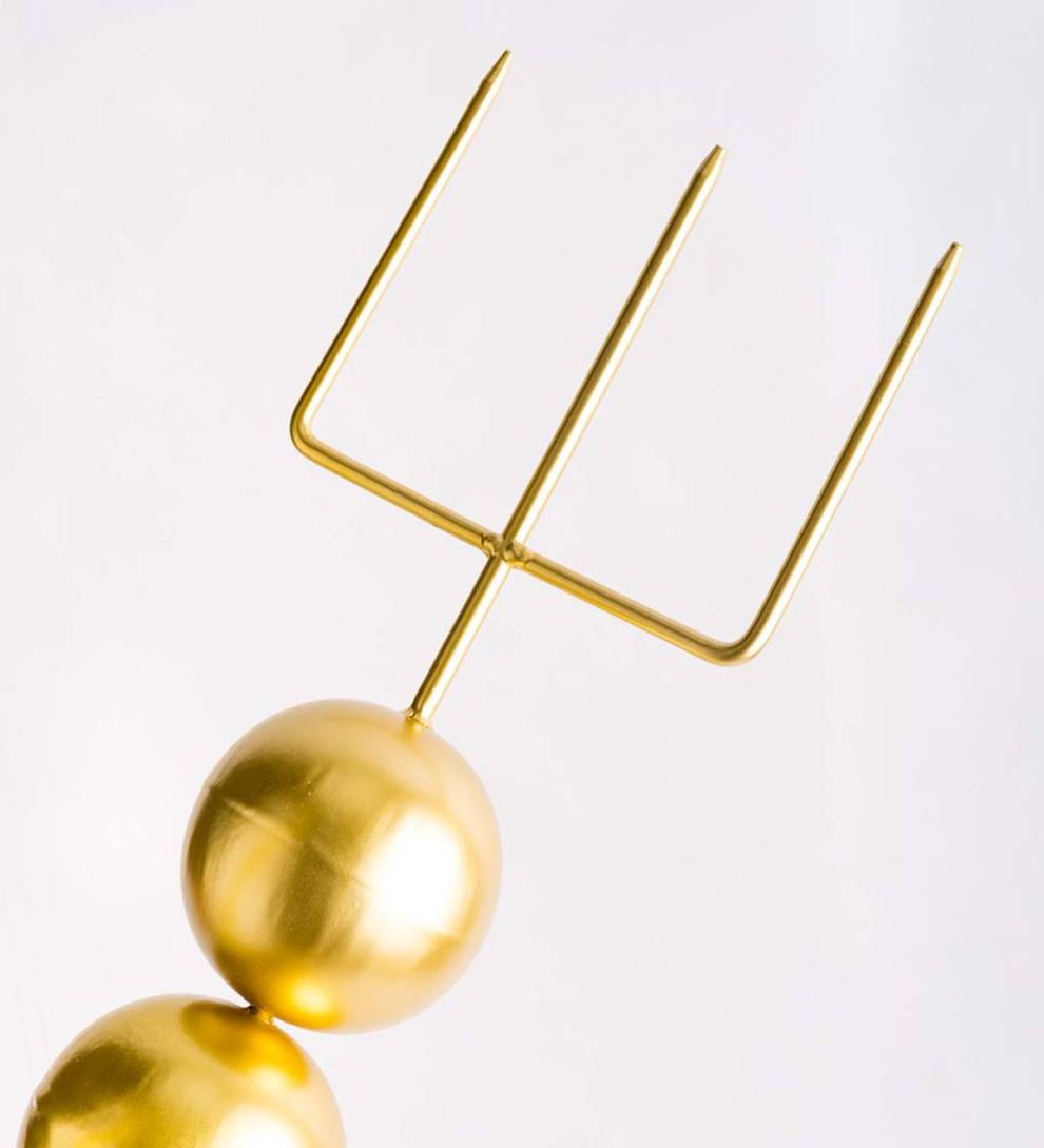 Plow &amp; Hearth Garden Accents | Yard &amp; Garden Metal Tower Garden Stakes With Multiple Sized Spheres, Set Of 3 - Bronze