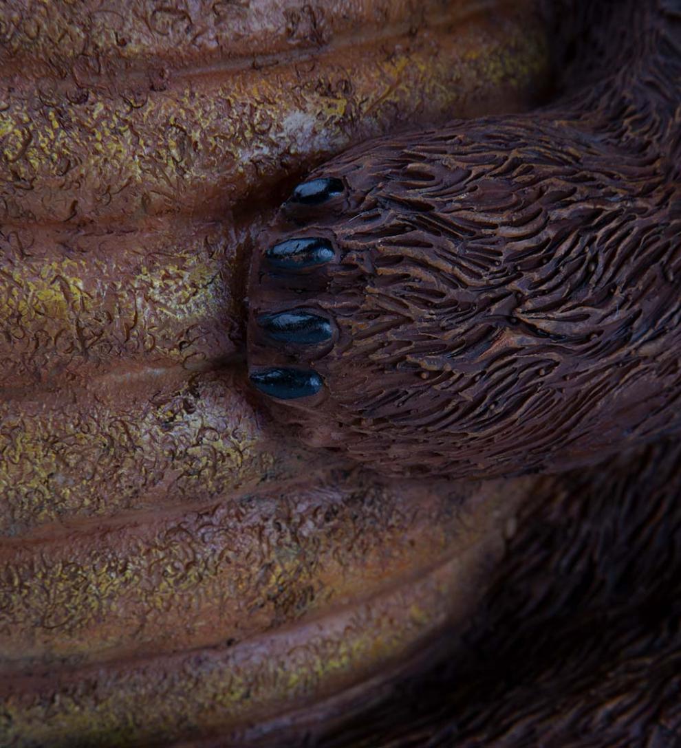 Plow &amp; Hearth Garden Accents | Yard &amp; Garden Oh Honey Solar Birdbath With Bear And Bee Hive