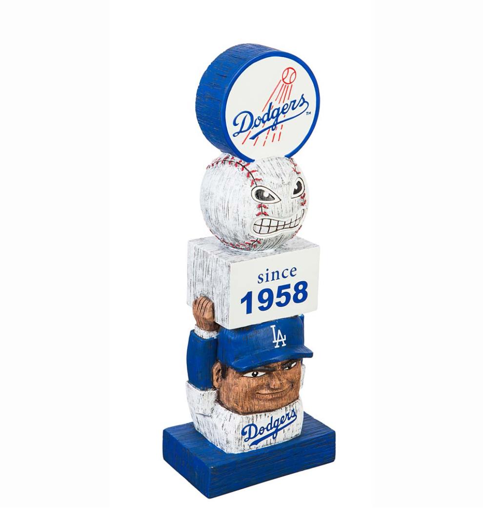 Plow &amp; Hearth Garden Accents | Yard &amp; Garden Vintage Mlb Baseball Team Garden Statue - Chicago Cubs