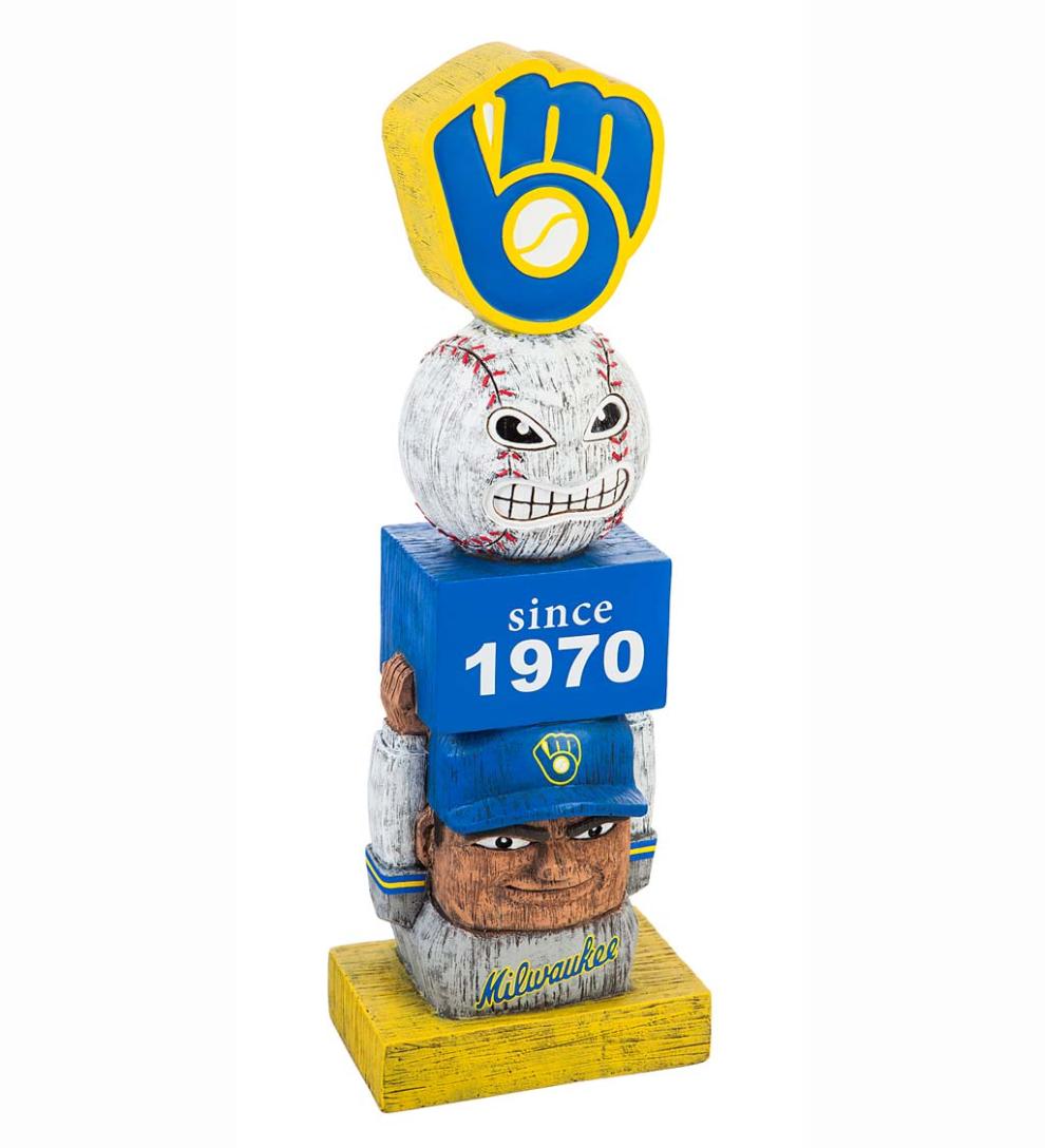 Plow &amp; Hearth Garden Accents | Yard &amp; Garden Vintage Mlb Baseball Team Garden Statue - Chicago Cubs