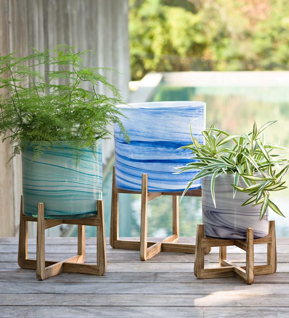 Plow &amp; Hearth Home Accents | Indoor Living Glass Planters On Stands