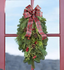 Plow &amp; Hearth Home Accents | Indoor Living Holiday Woodland Evergreens Door Swag With Bow