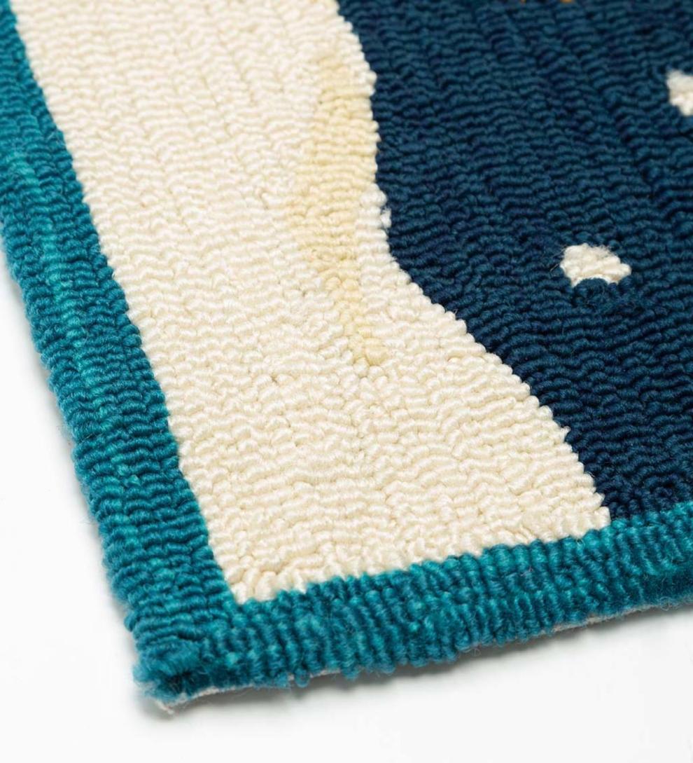 Plow &amp; Hearth Home Accents | Indoor Living Indoor/Outdoor Hooked Snowman With Winter Birds Accent Rug