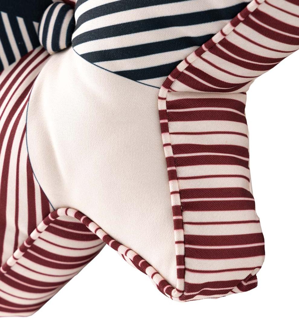 Plow &amp; Hearth Home Accents | Indoor Living Indoor/Outdoor Patriotic Throw Pillows - Heart