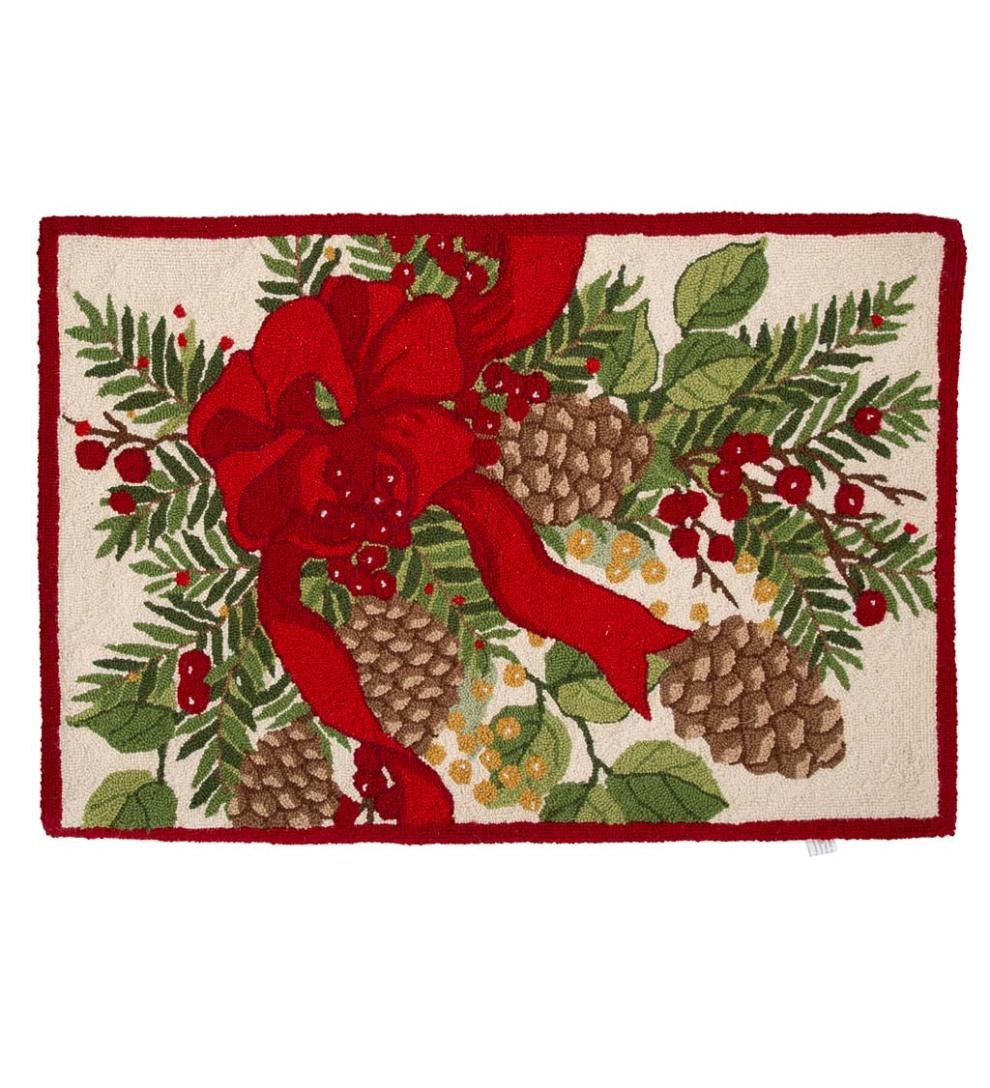 Plow &amp; Hearth Home Accents | Indoor Living Pine Cone And Bow Holiday Bouquet Wool Hearth Rug