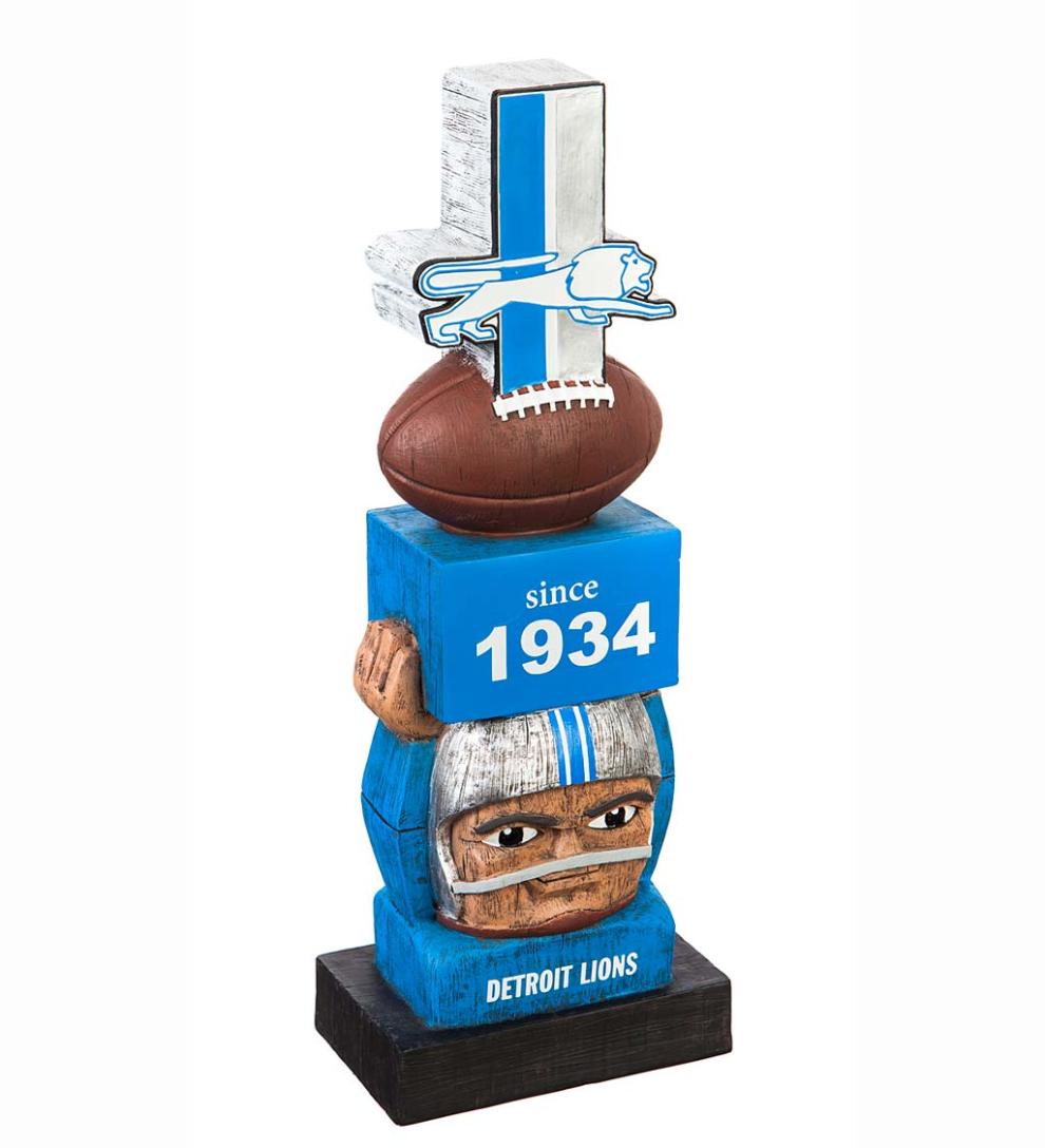Plow &amp; Hearth Home Accents | Indoor Living Vintage Football Garden Statue - San Francisco 49Ers