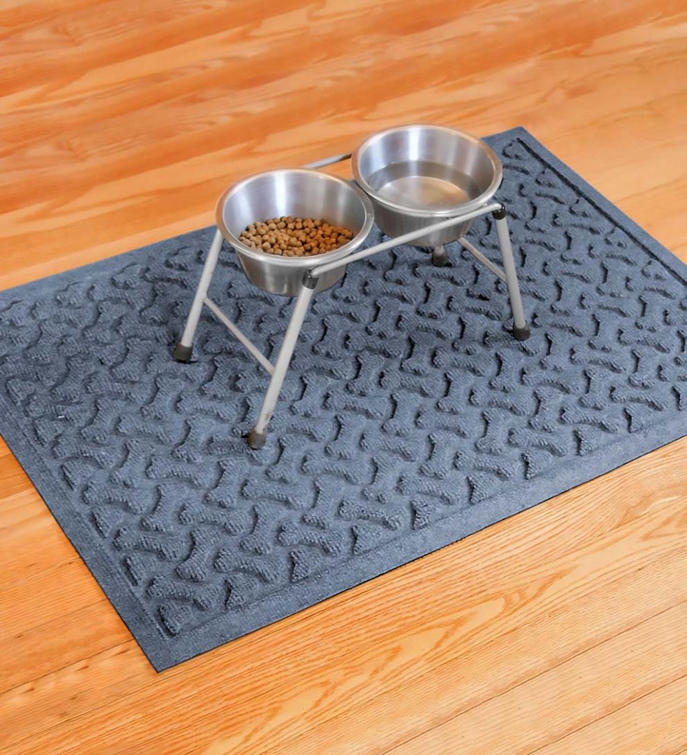 Plow &amp; Hearth Home Accents | Indoor Living Waterhog Dog Bones Doormat