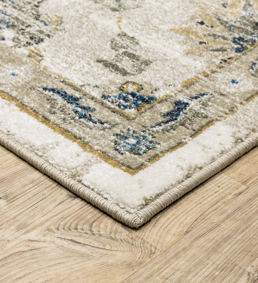Plow &amp; Hearth Home Office | Indoor Living Heartland Border Polypropylene Rug