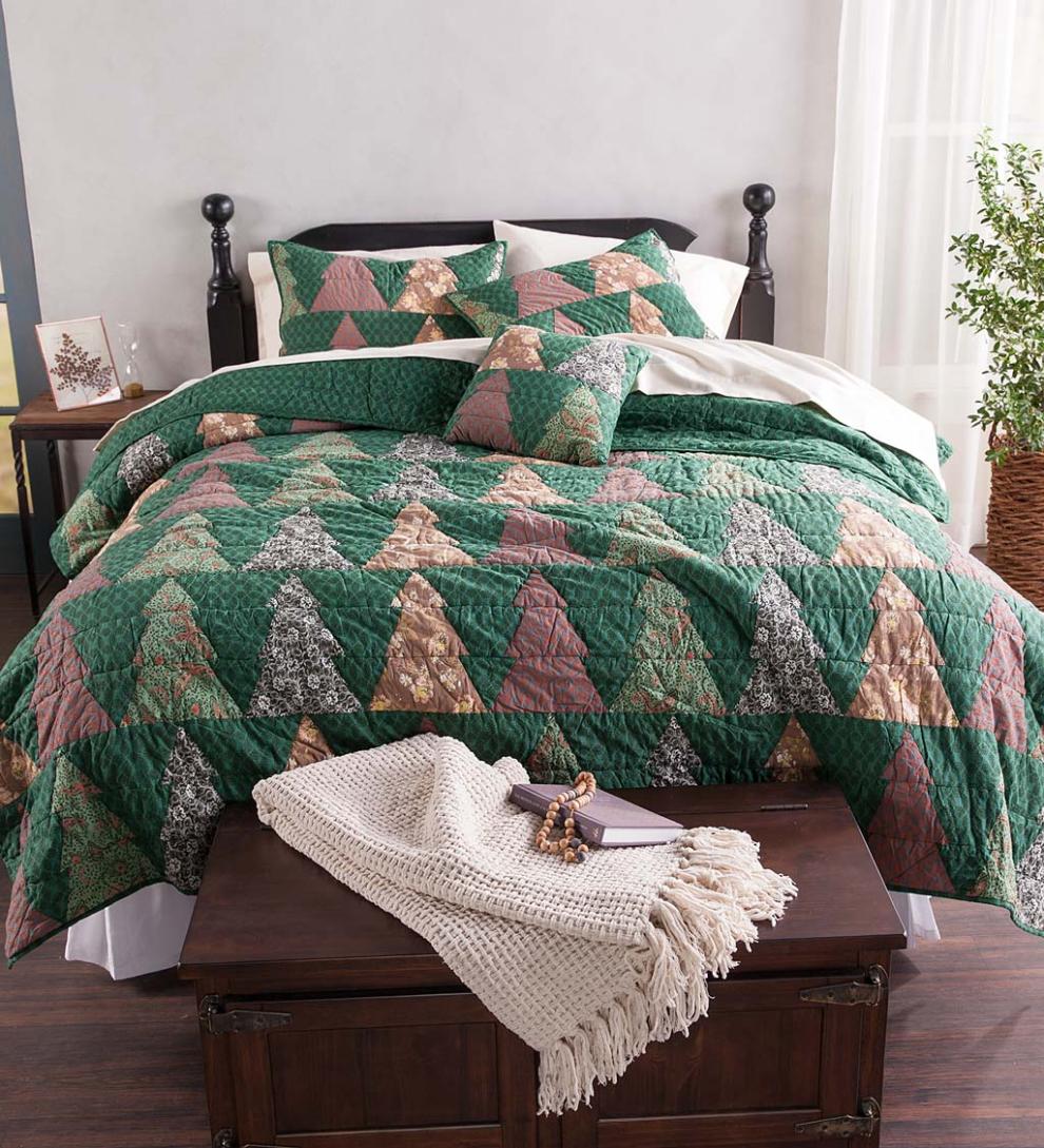 Plow &amp; Hearth Home Office | Indoor Living Portland Ice Box Wood Coffee Table/Bench With Replica Hardware - Walnut