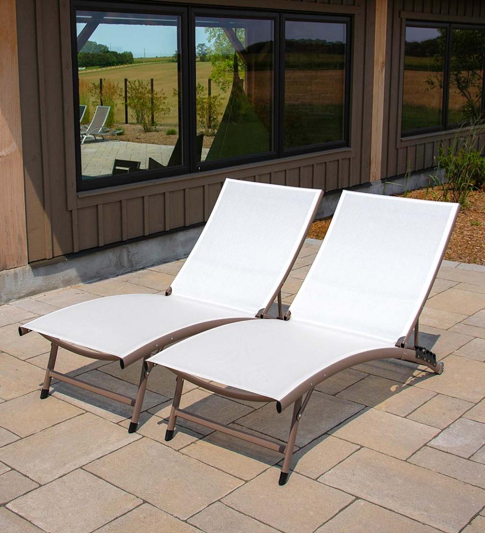 Plow &amp; Hearth Loungers | Outdoor Living Clearwater Aluminum Lounge Chair Set - Blue Hawaii