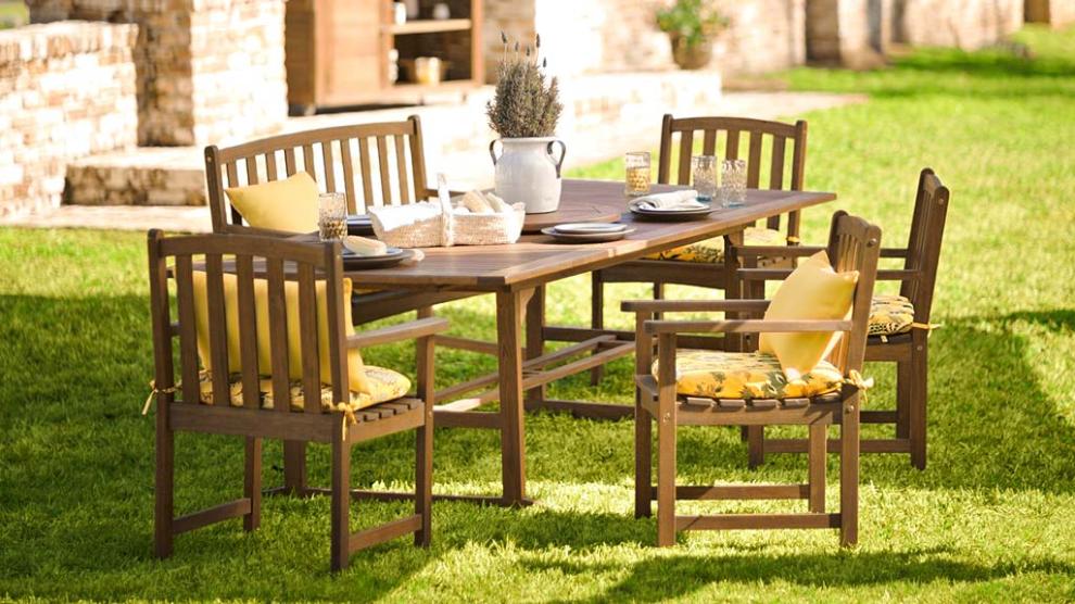 Plow &amp; Hearth Outdoor Dining | Outdoor Living Lancaster Outdoor Furniture Collection, Eucalyptus Wood Extension Table And 6 Chairs