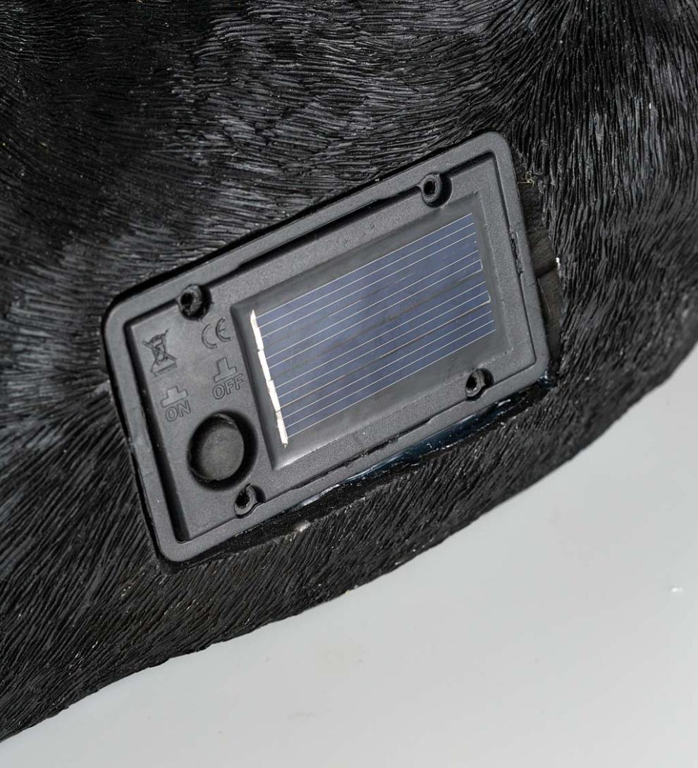 Plow &amp; Hearth Outdoor Lamps &amp; Lighting | Outdoor Living Labrador Retriever Puppy Statue With Solar Butterfly