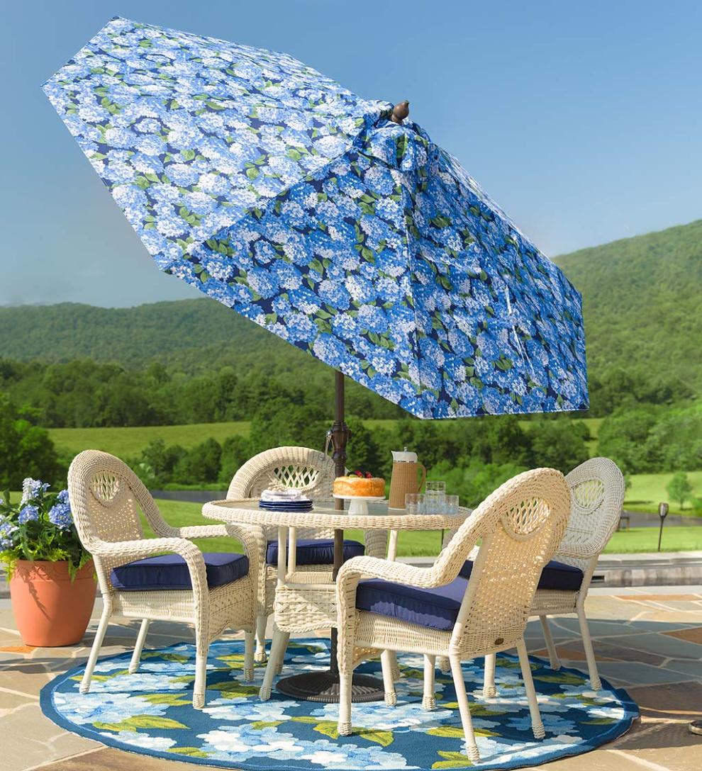 Plow &amp; Hearth Outdoor Wicker | Outdoor Living Prospect Hill Round Dining Table And Chairs