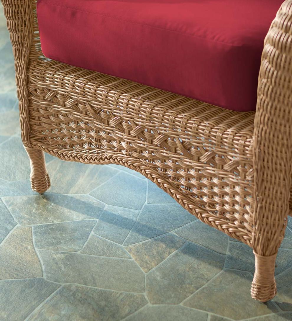 Plow &amp; Hearth Outdoor Wicker | Outdoor Living Prospect Hill Round Dining Table And Chairs