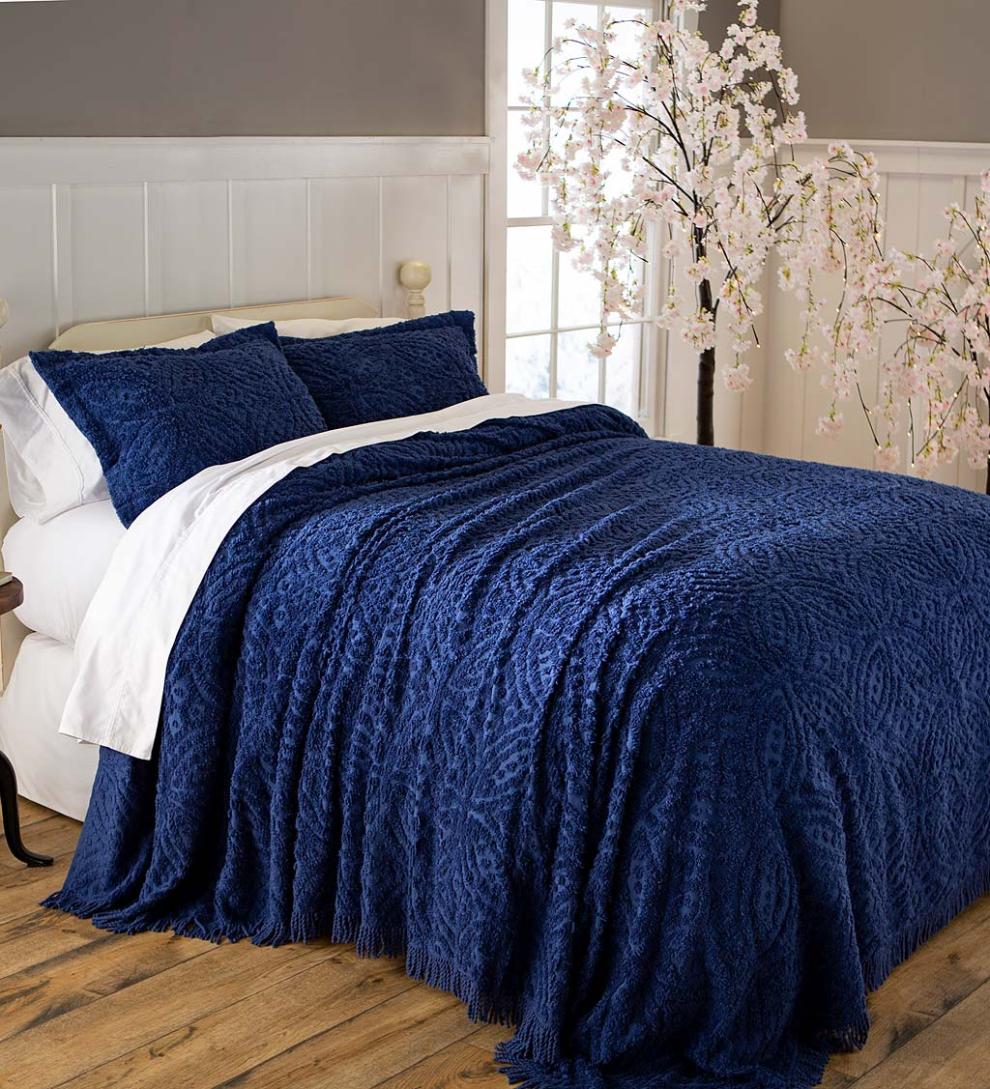 Plow &amp; Hearth Quilts &amp; Bedspreads | Indoor Living Wedding Ring Tufted Chenille Bedspread And Shams