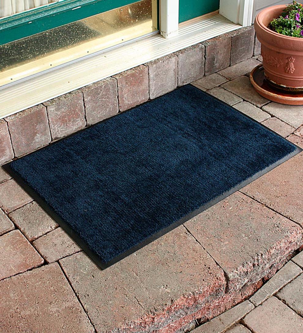 Plow &amp; Hearth Small Accent Rugs | Indoor Living Dirt Stopper Supreme Door Mat