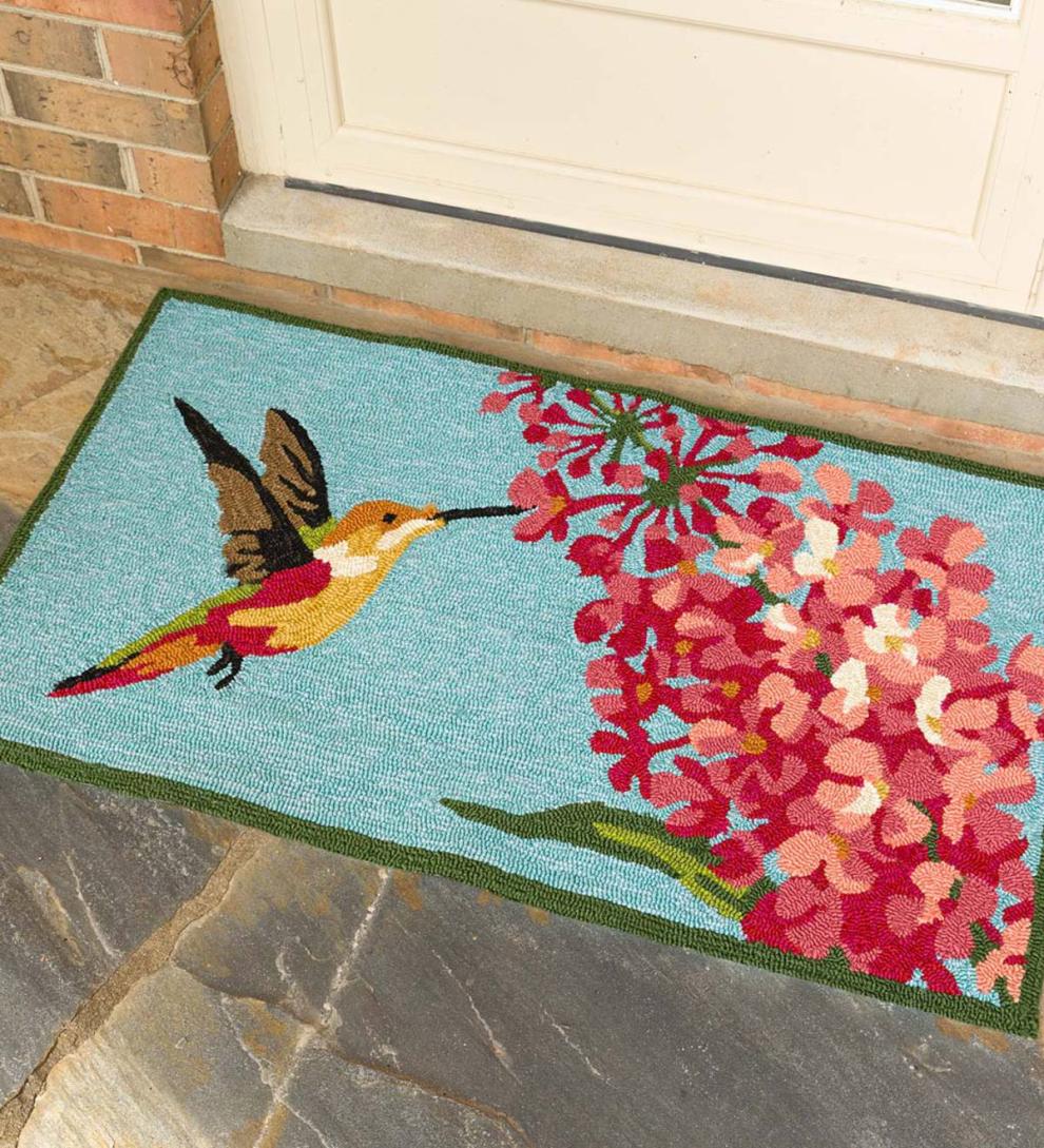 Plow &amp; Hearth Small Accent Rugs | Indoor Living Hummingbird And Lilac Indoor/Outdoor Accent Rug