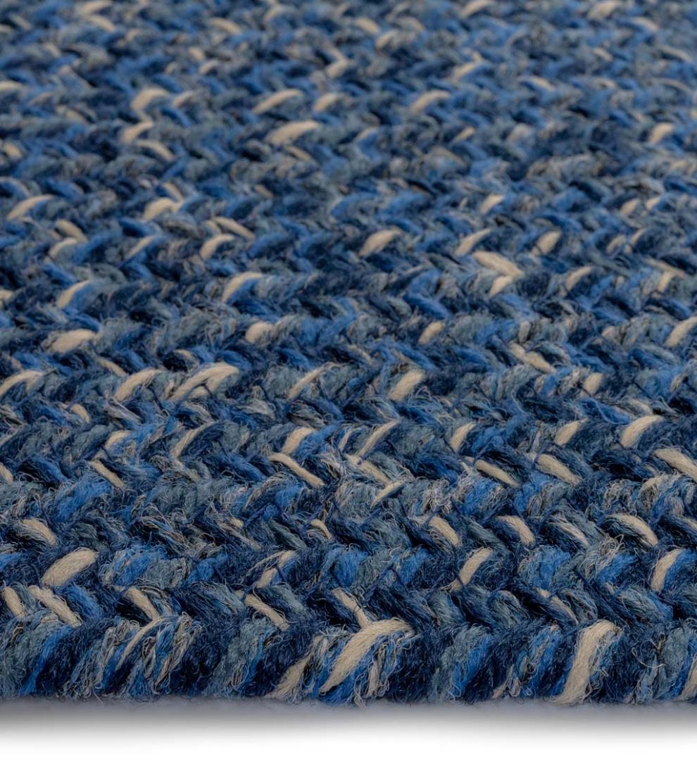 Plow &amp; Hearth Small Accent Rugs | Indoor Living Indoor/Outdoor Oval Pine Creek Braided Polypropylene Rug