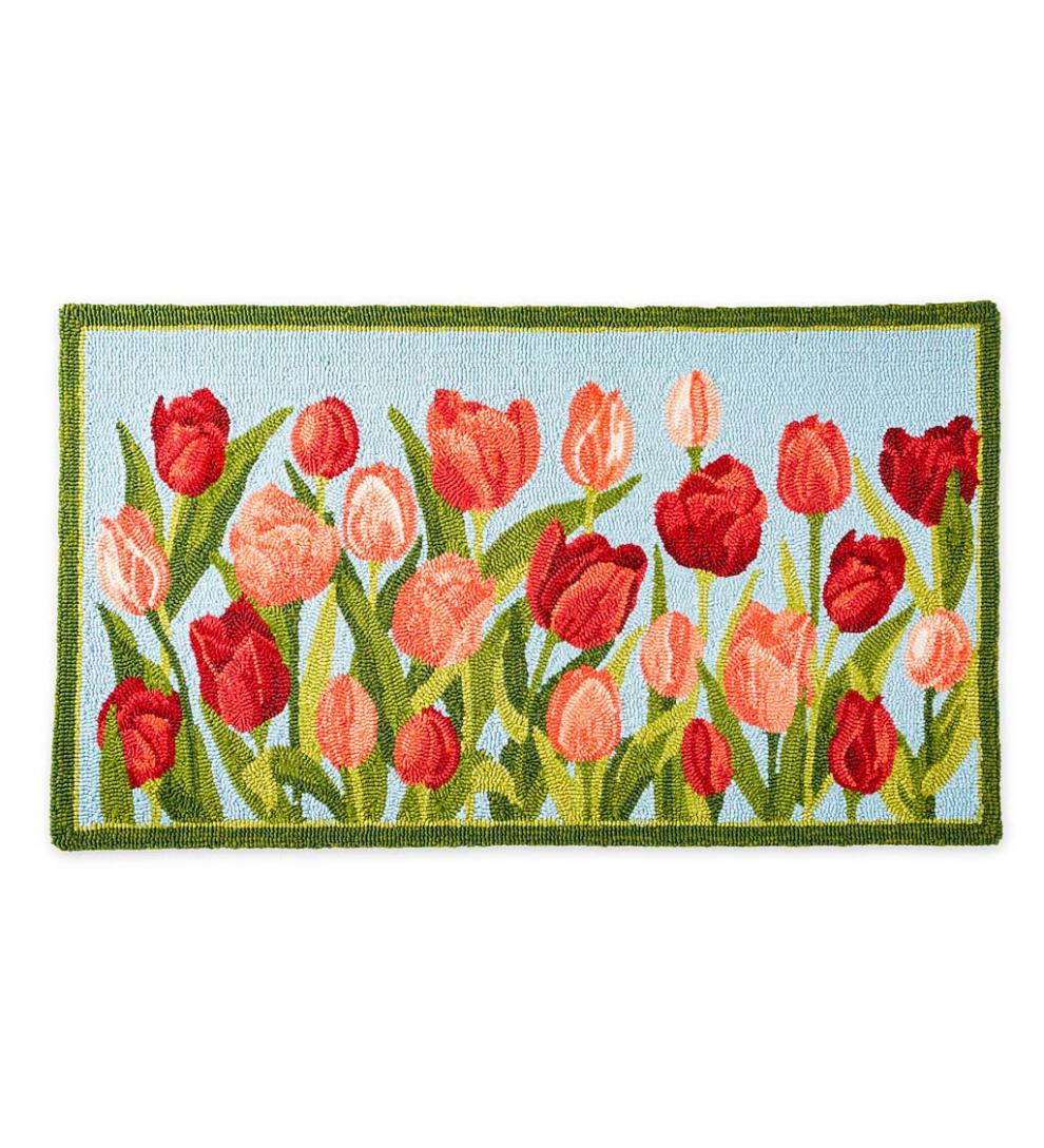 Plow &amp; Hearth Small Accent Rugs | Indoor Living Indoor/Outdoor Pink Tulips Hooked Polypropylene Accent Rug