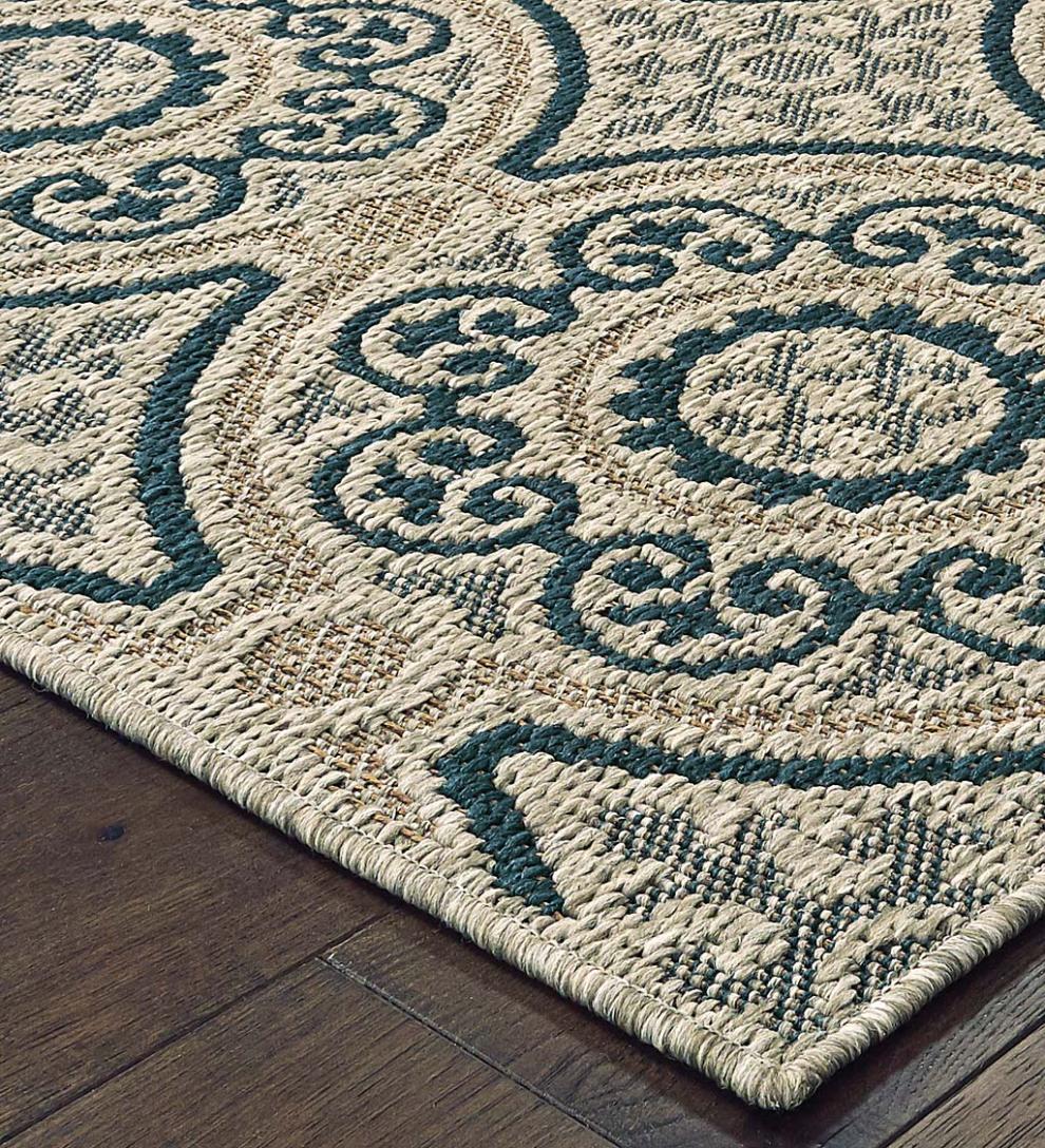 Plow &amp; Hearth Synthetic Rugs | Indoor Living Cambridge Circles Indoor/Outdoor Rug
