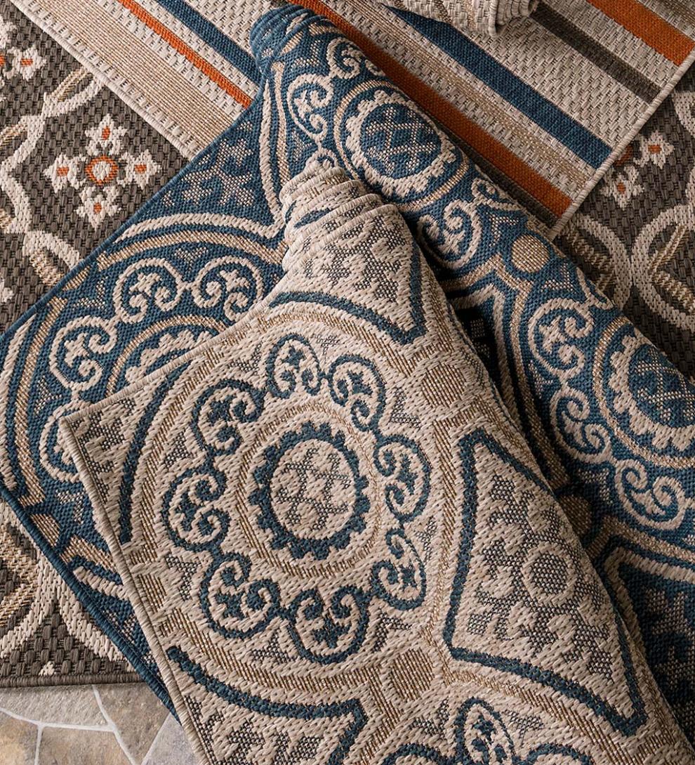 Plow &amp; Hearth Synthetic Rugs | Indoor Living Cambridge Circles Indoor/Outdoor Rug