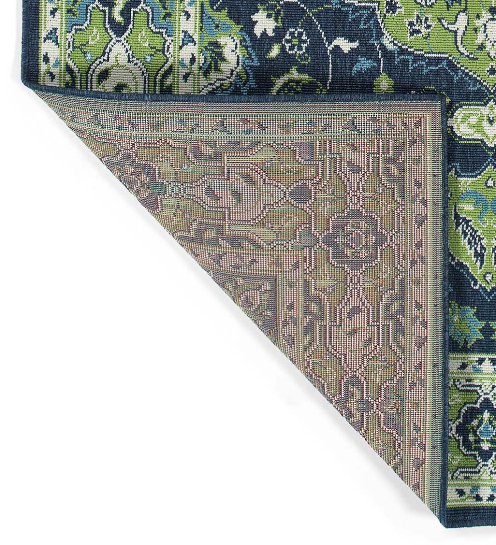 Plow &amp; Hearth Synthetic Rugs | Indoor Living Indoor/Outdoor Brunswick Wreath Polypropylene Rug