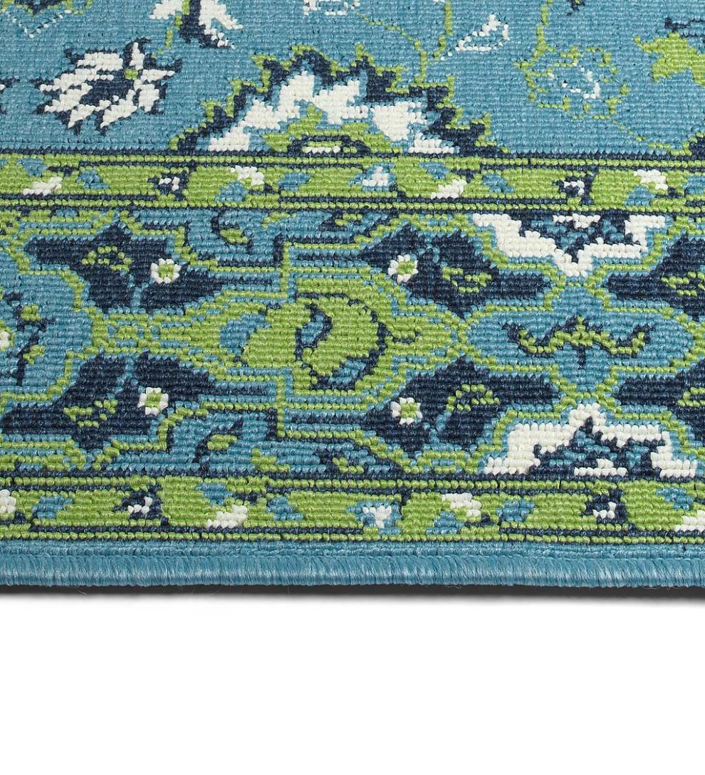 Plow &amp; Hearth Synthetic Rugs | Indoor Living Indoor/Outdoor Brunswick Wreath Polypropylene Rug