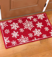Plow &amp; Hearth Synthetic Rugs | Indoor Living Indoor/Outdoor Snowflakes Holiday Hooked Accent Rug