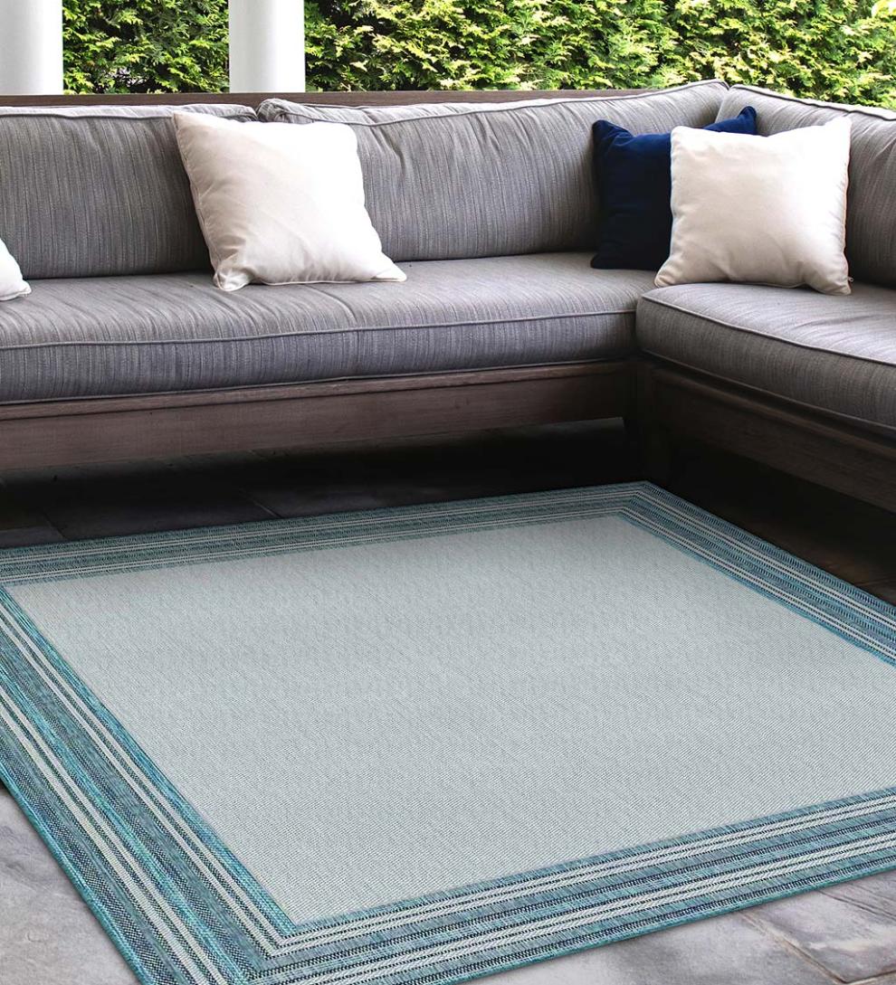 Plow &amp; Hearth Synthetic Rugs | Indoor Living Indoor/Outdoor Textured Polypropylene Border Rug
