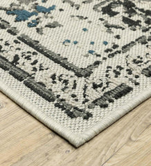 Plow &amp; Hearth Synthetic Rugs | Indoor Living Indoor/Outdoor York Traditional Medallion Polypropylene Rug