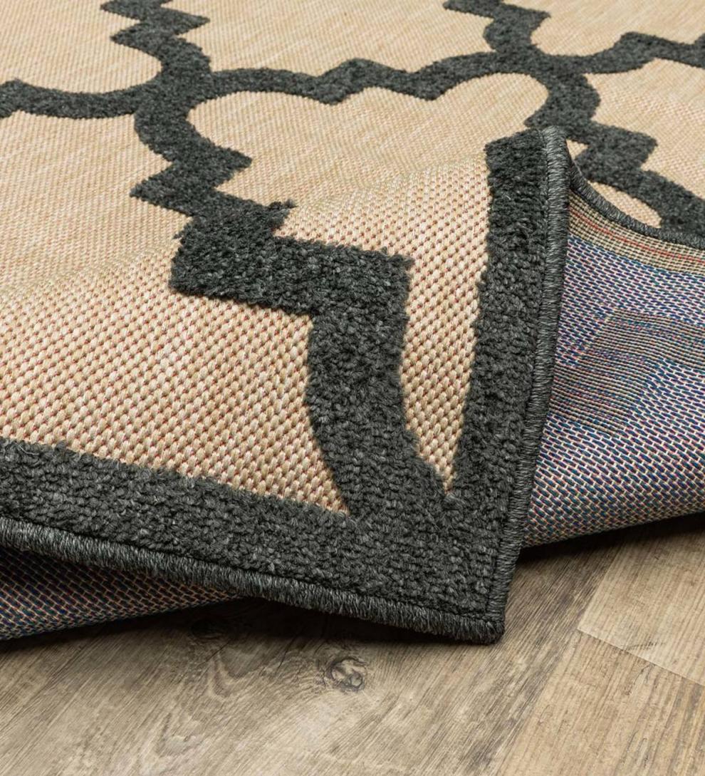 Plow &amp; Hearth Synthetic Rugs | Indoor Living Lafayette Indoor/Outdoor Rug