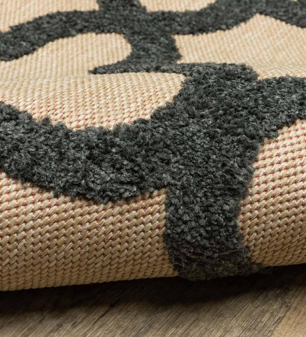 Plow &amp; Hearth Synthetic Rugs | Indoor Living Lafayette Indoor/Outdoor Rug