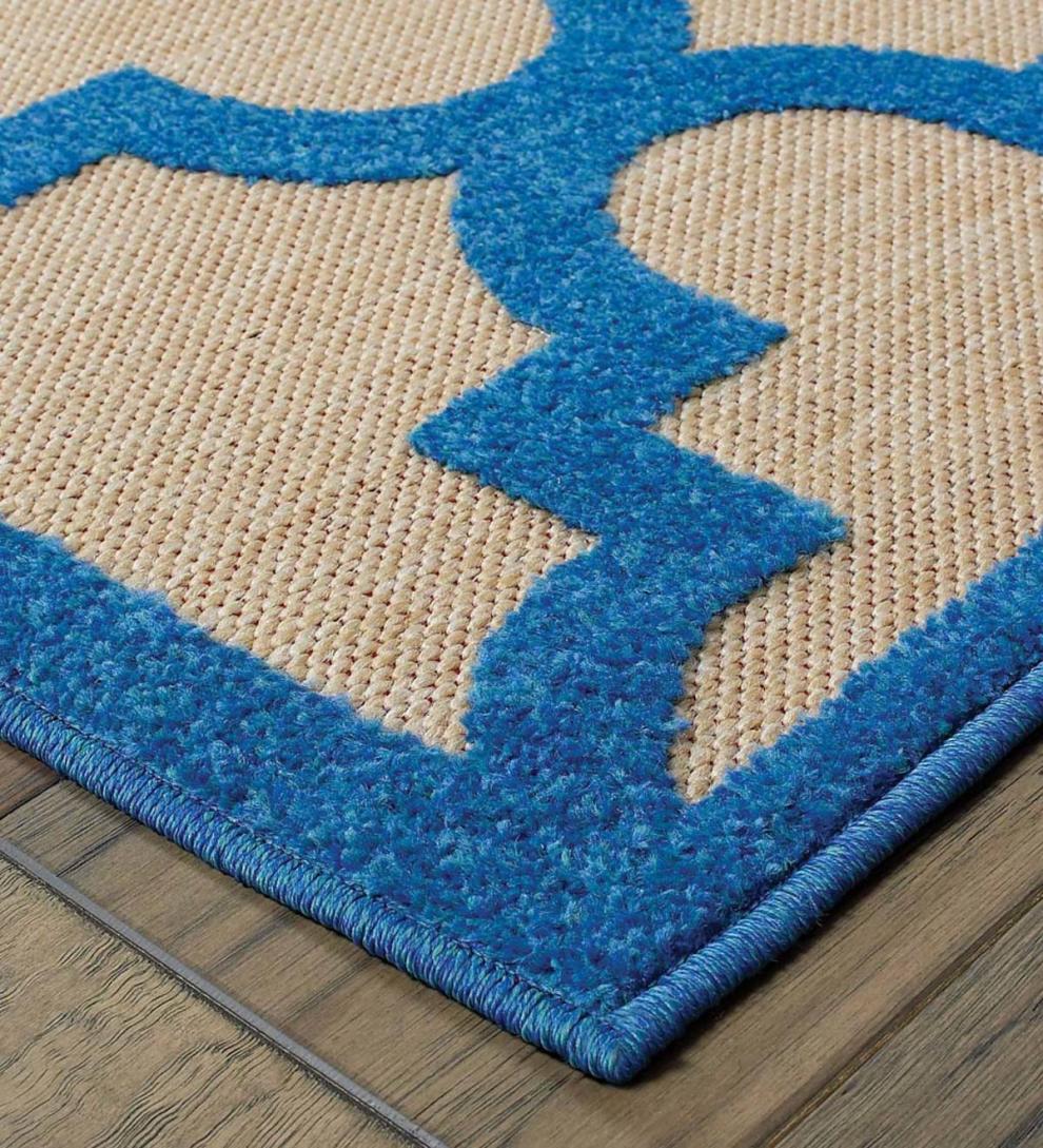 Plow &amp; Hearth Synthetic Rugs | Indoor Living Lafayette Indoor/Outdoor Rug