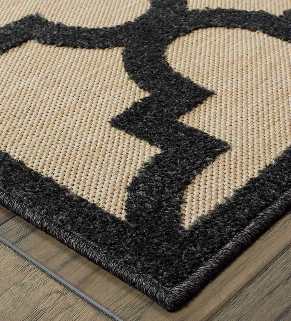 Plow &amp; Hearth Synthetic Rugs | Indoor Living Lafayette Indoor/Outdoor Rug