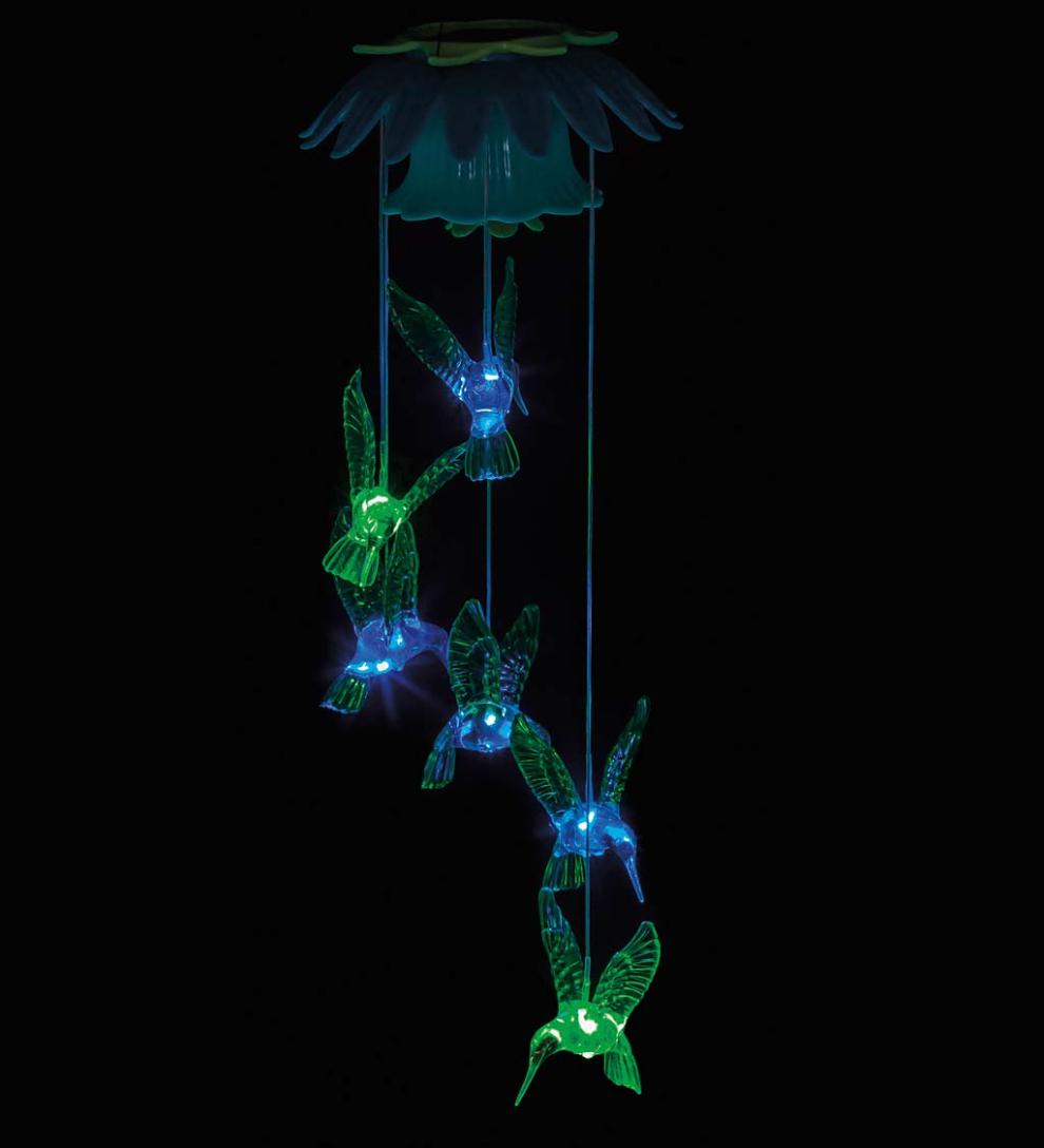 Plow &amp; Hearth Wind Chimes &amp; Mobiles | Outdoor Living Color Changing Hummingbirds Solar Mobile With Flower Top